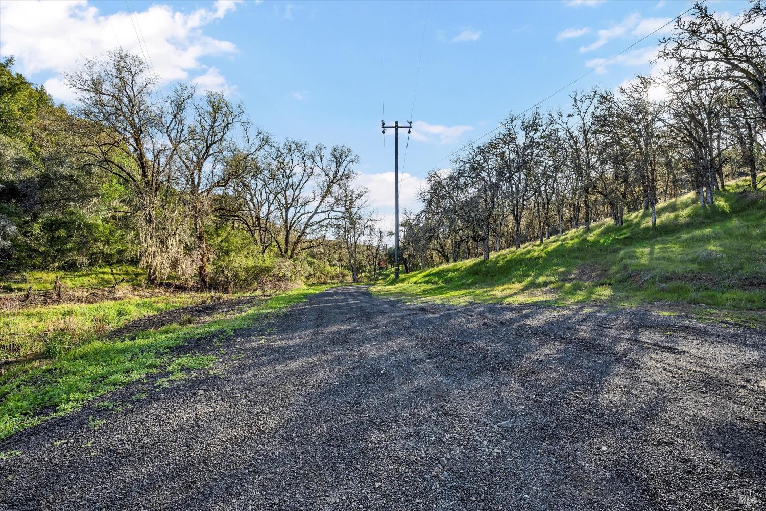 Detail Gallery Image 25 of 51 For 5963 Eickhoff Rd, Lakeport,  CA 95453 - 4 Beds | 2 Baths