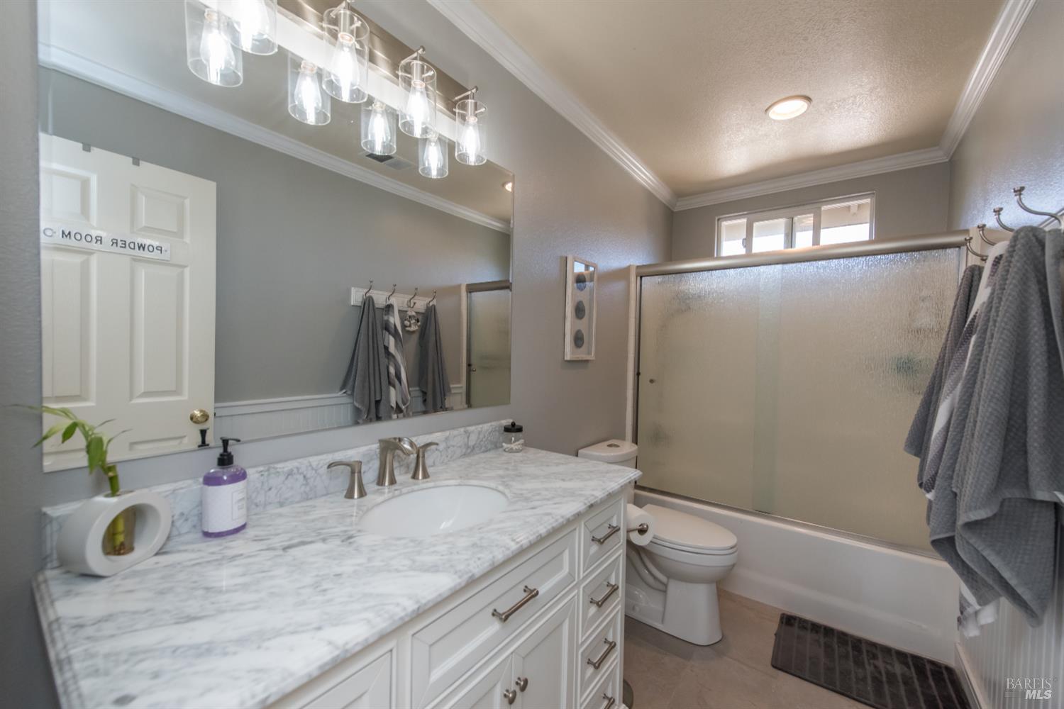 Detail Gallery Image 31 of 36 For 2234 Gold Leaf Ln, Santa Rosa,  CA 95403 - 4 Beds | 2/1 Baths