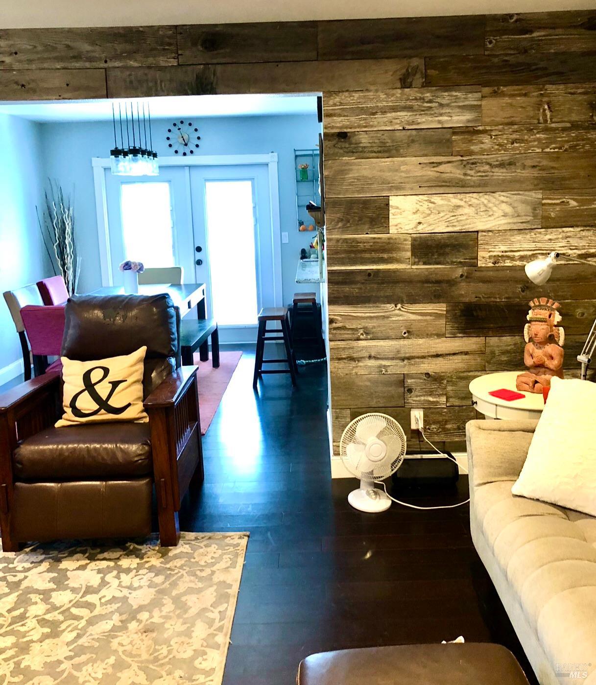 Detail Gallery Image 5 of 15 For 412 Jane Dr, Windsor,  CA 95492 - 4 Beds | 2/1 Baths