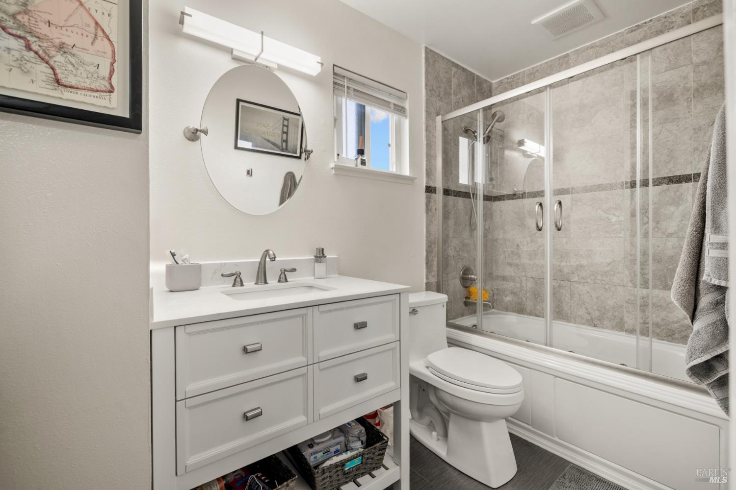 Detail Gallery Image 25 of 48 For 831 Wood Ln, Petaluma,  CA 94954 - 4 Beds | 3 Baths