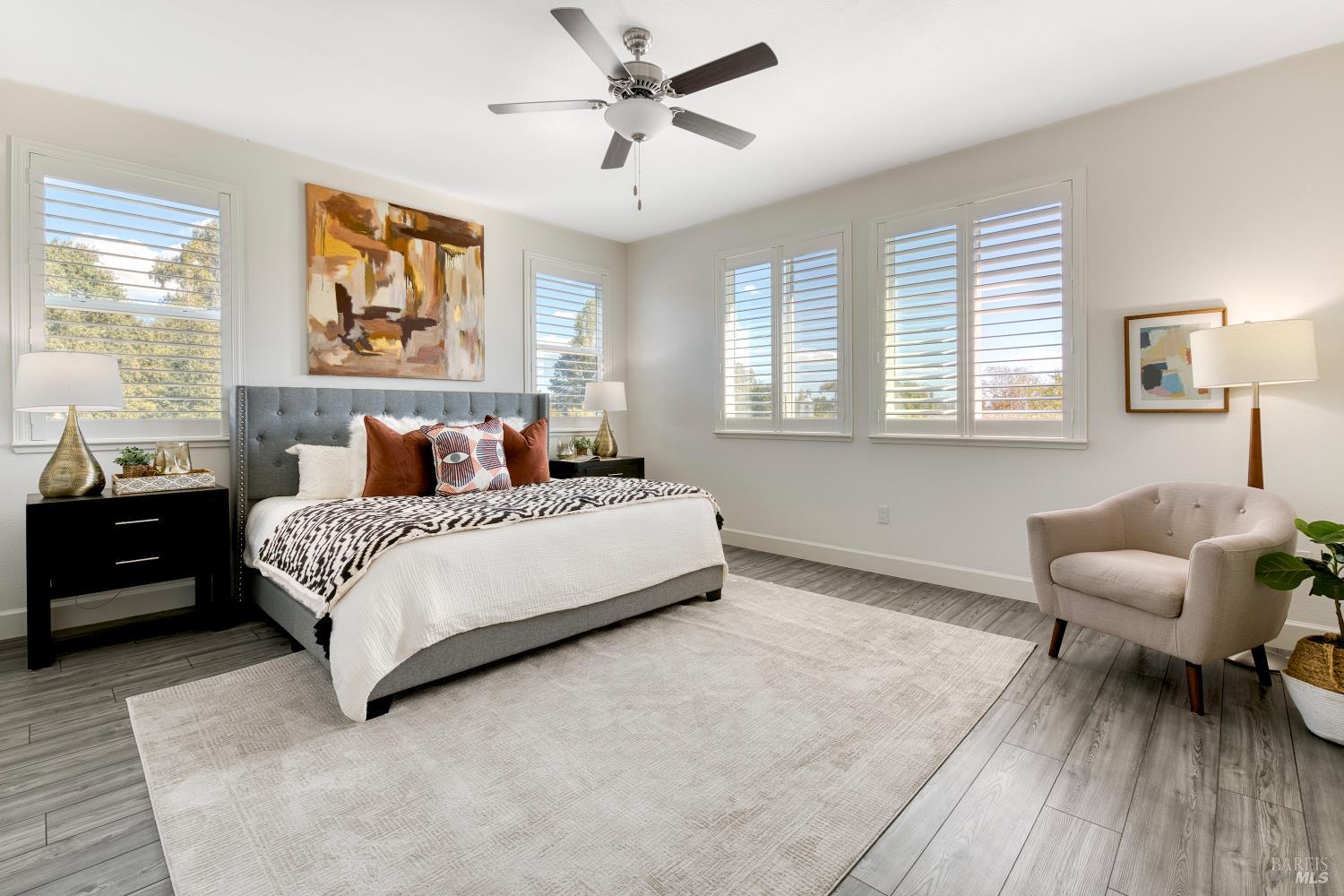 Detail Gallery Image 23 of 41 For 704 Granite Ln, Fairfield,  CA 94534 - 5 Beds | 3 Baths