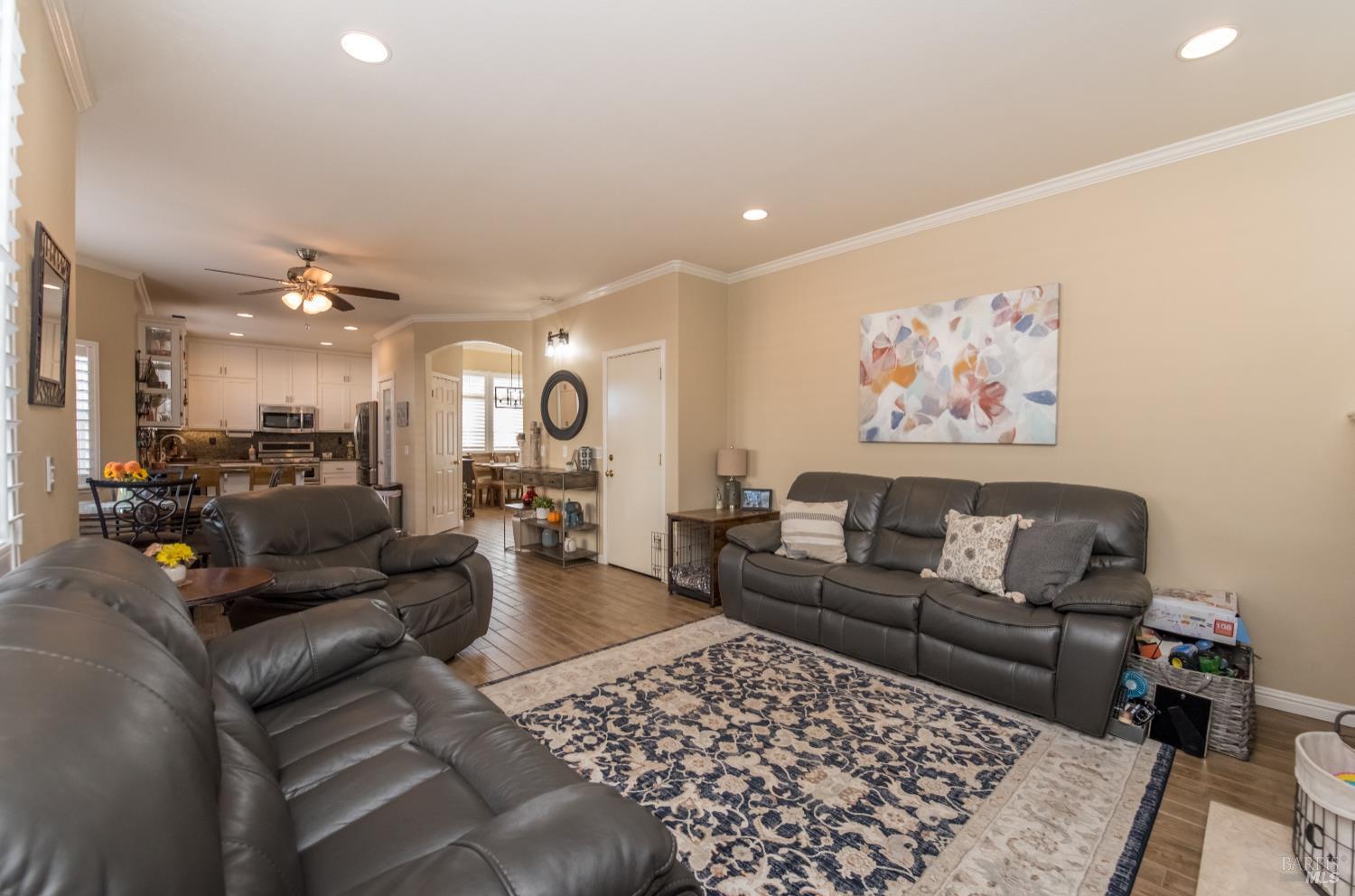 Detail Gallery Image 16 of 36 For 2234 Gold Leaf Ln, Santa Rosa,  CA 95403 - 4 Beds | 2/1 Baths