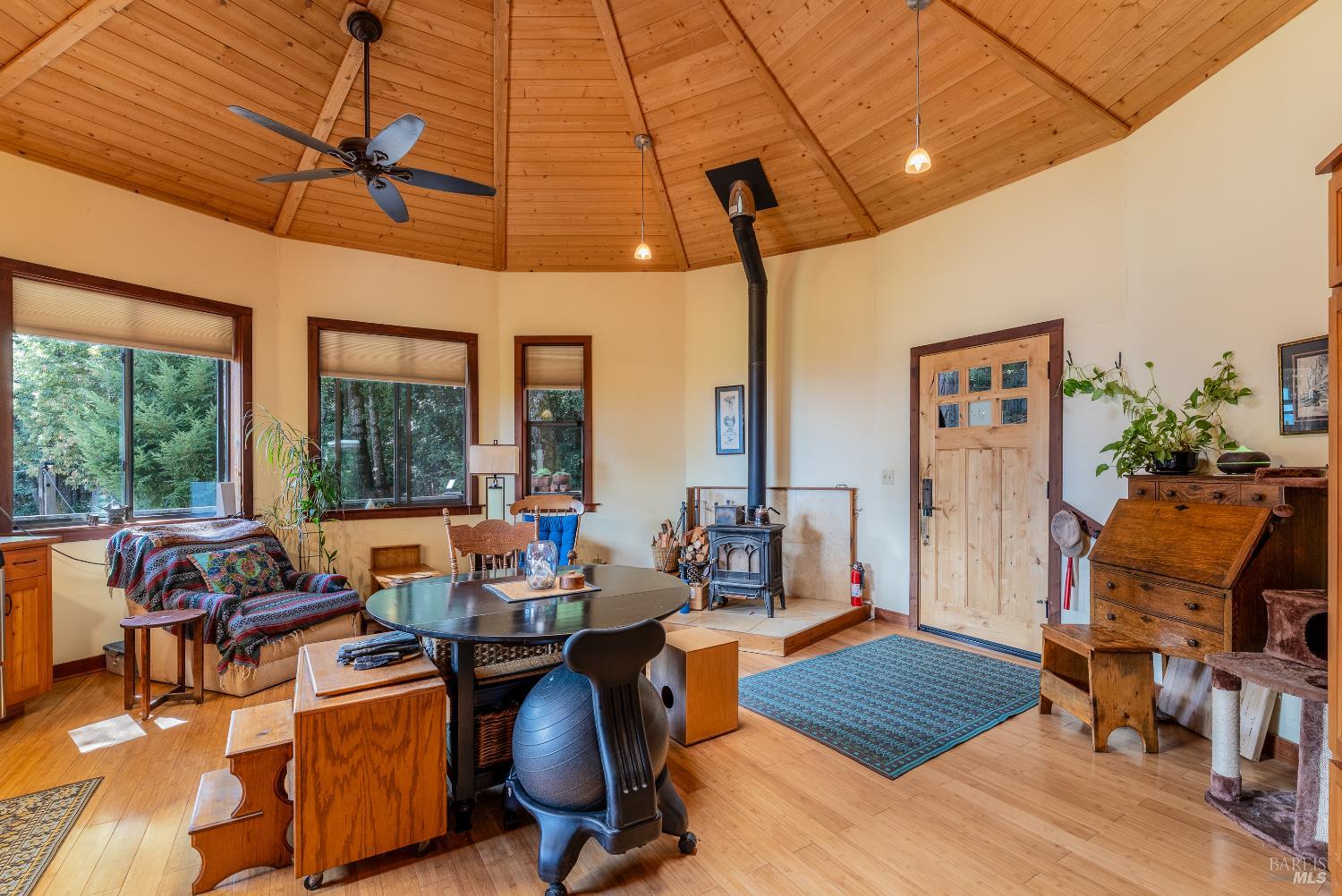 Detail Gallery Image 7 of 52 For 30651 Timberline Rd, Willits,  CA 95490 - 1 Beds | 1 Baths