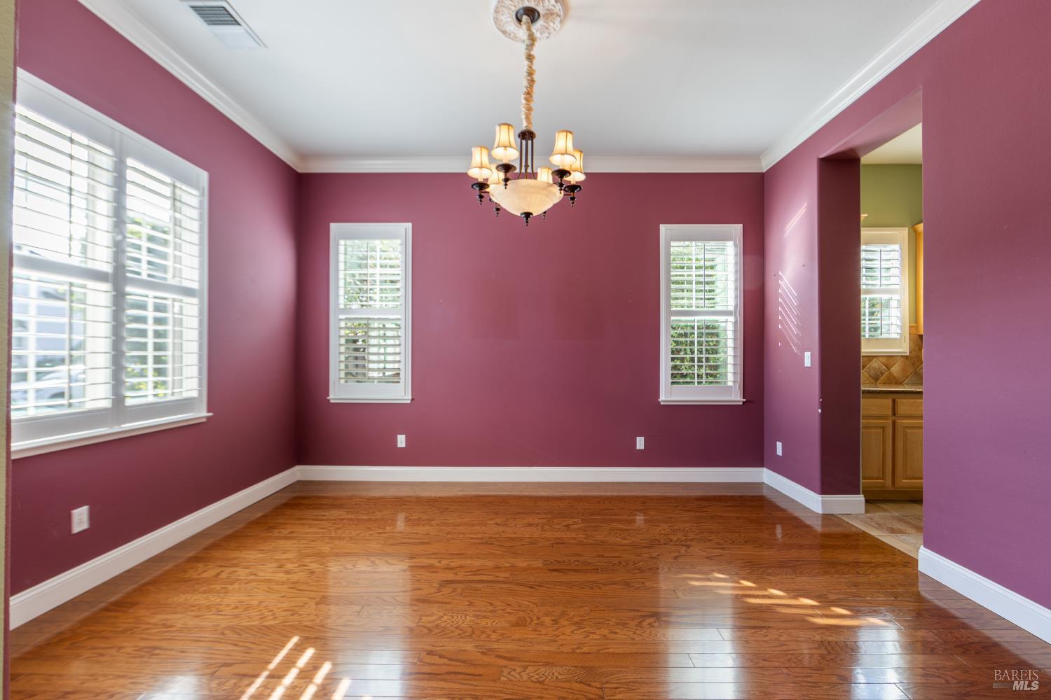 Detail Gallery Image 11 of 32 For 1187 Ingram Dr, Sonoma,  CA 95476 - 3 Beds | 3/1 Baths