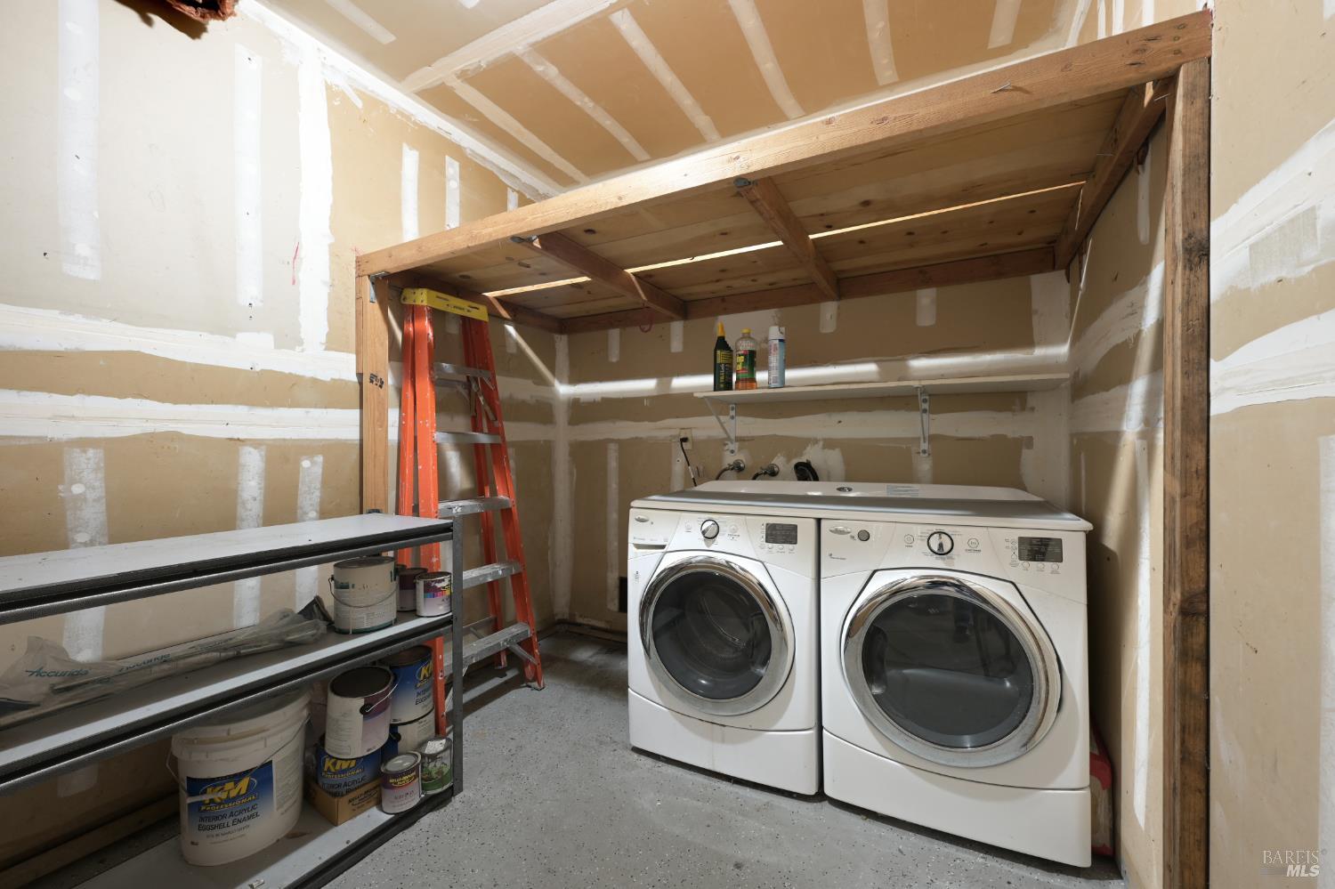 Detail Gallery Image 27 of 29 For 1 Aspen Ct, San Anselmo,  CA 94960 - 2 Beds | 1/1 Baths