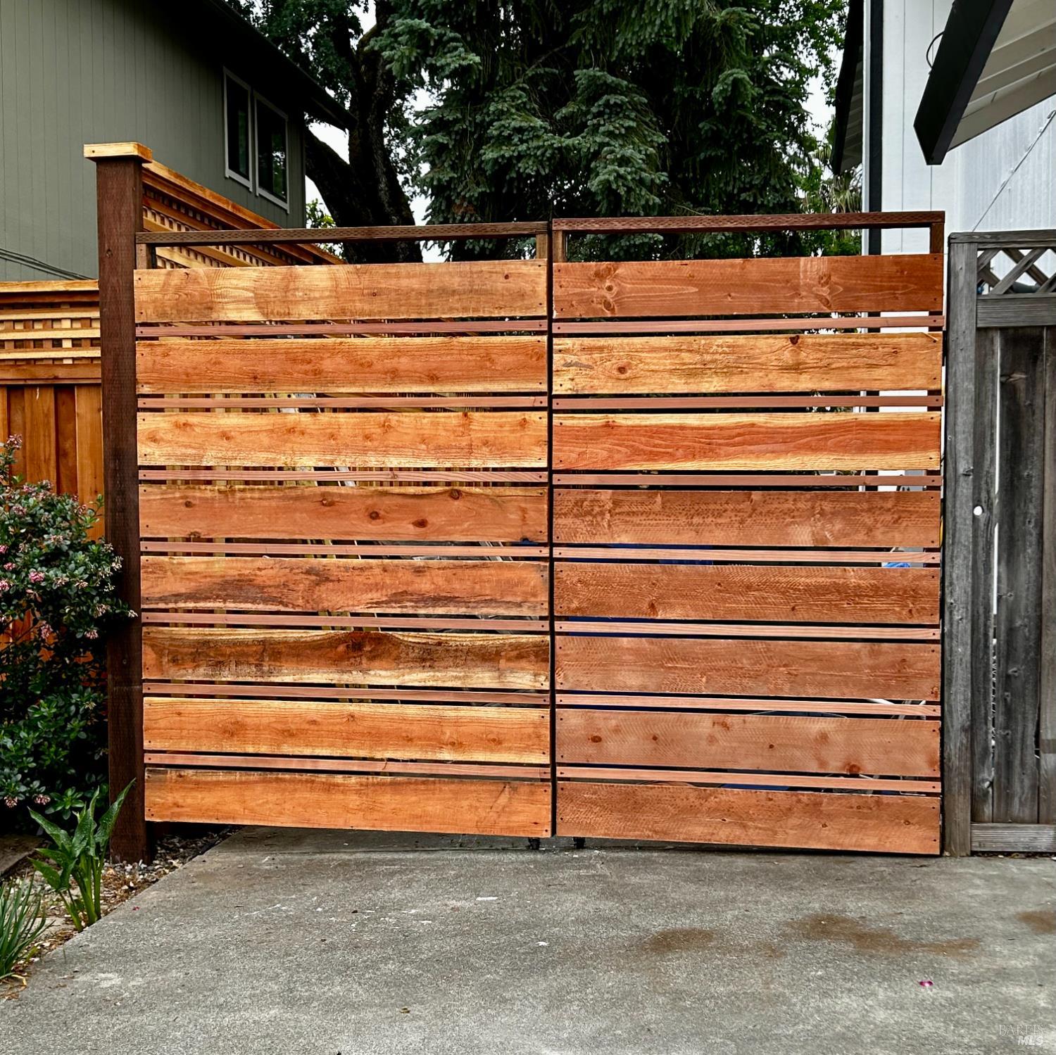 Detail Gallery Image 15 of 15 For 412 Jane Dr, Windsor,  CA 95492 - 4 Beds | 2/1 Baths