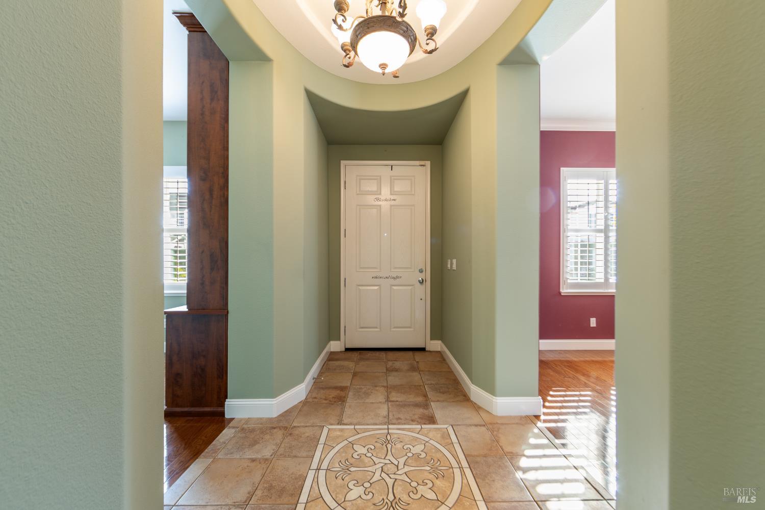 Detail Gallery Image 9 of 32 For 1187 Ingram Dr, Sonoma,  CA 95476 - 3 Beds | 3/1 Baths