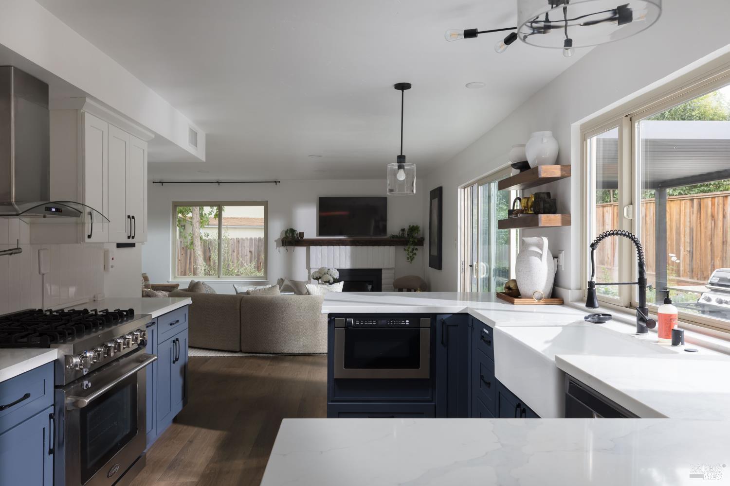 Detail Gallery Image 11 of 36 For 2527 Vintage Ct, Napa,  CA 94558 - 4 Beds | 2/1 Baths