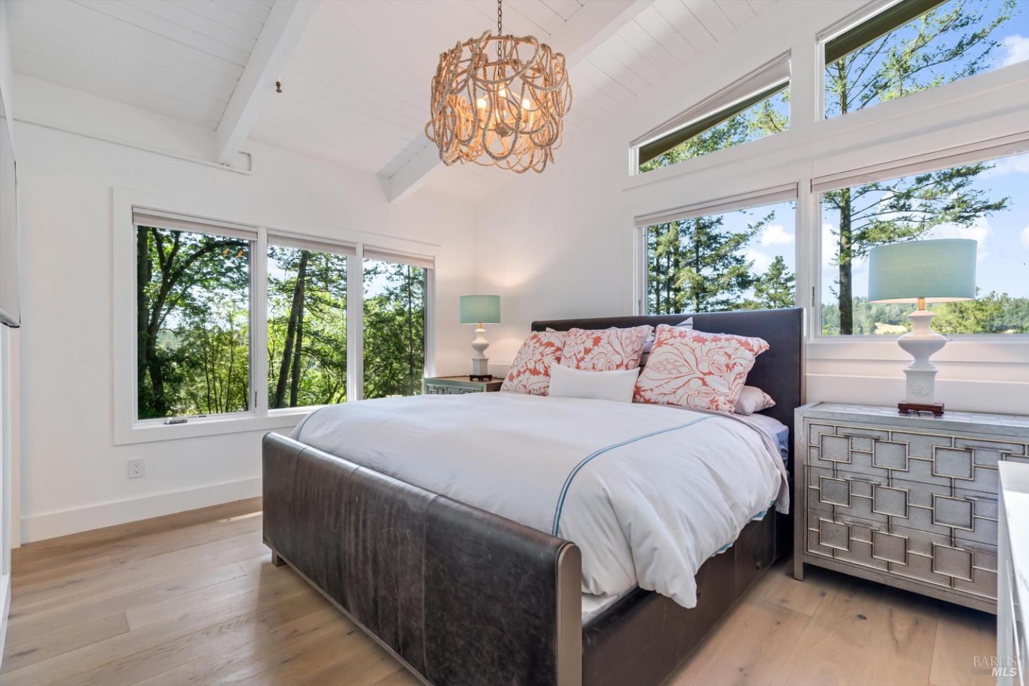 Detail Gallery Image 9 of 40 For 5144 Sharp Rd, Calistoga,  CA 94515 - 3 Beds | 4/1 Baths