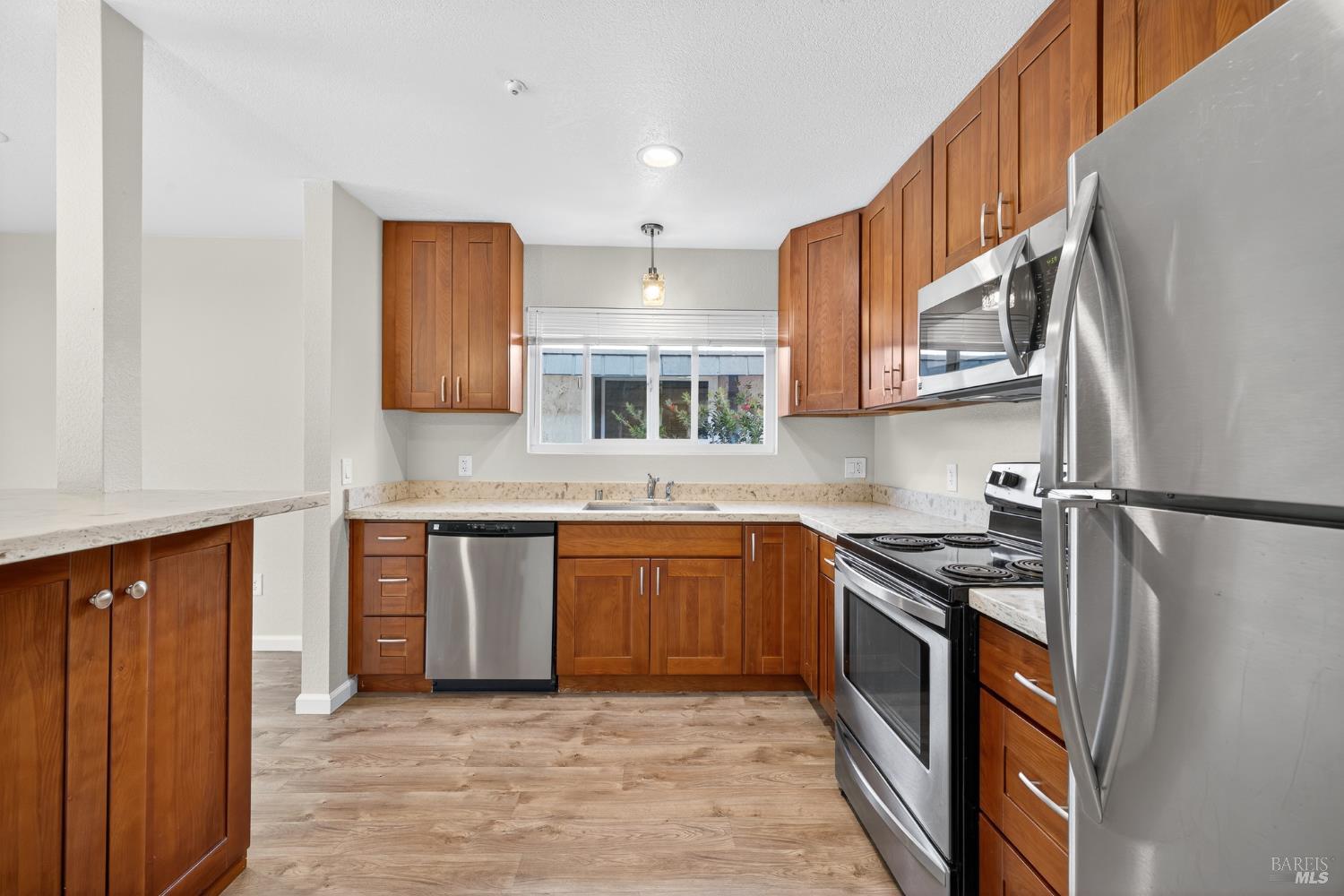 Detail Gallery Image 12 of 43 For 497 Sebastopol Ave, Santa Rosa,  CA 95401 - – Beds | – Baths