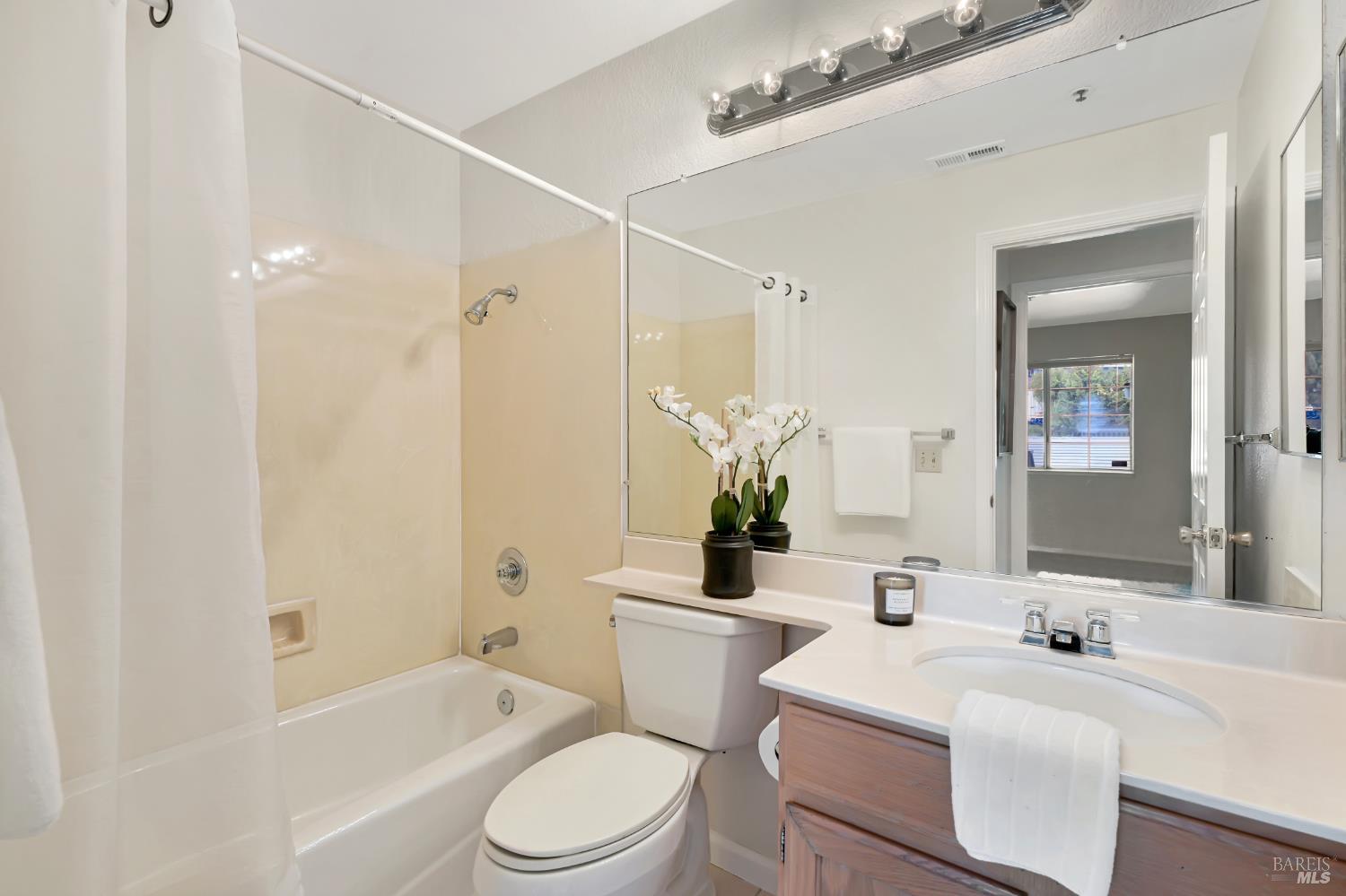 Detail Gallery Image 23 of 32 For 506 Dursey Dr, Pinole,  CA 94564 - 2 Beds | 2 Baths