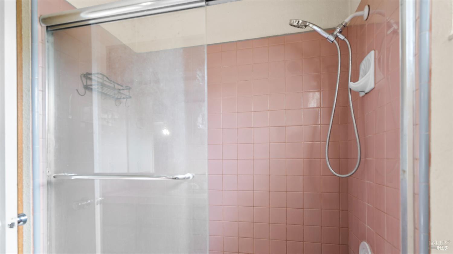 Detail Gallery Image 17 of 34 For 396 Beelard Dr, Vacaville,  CA 95687 - 3 Beds | 2 Baths