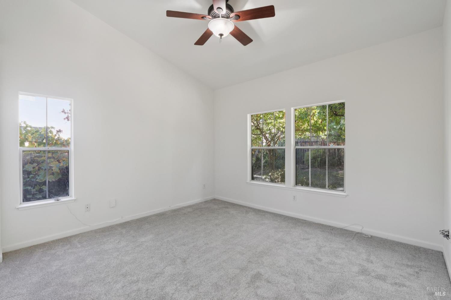 Detail Gallery Image 12 of 29 For 6 Jasmine St, Yountville,  CA 94599 - 3 Beds | 2 Baths