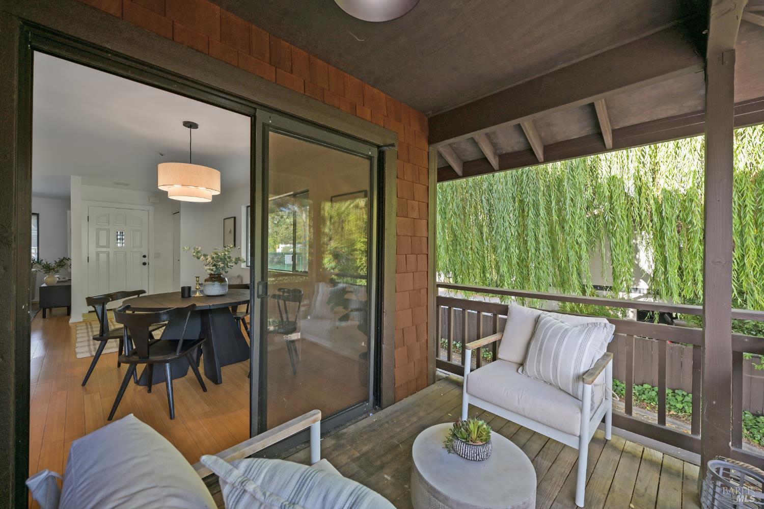 Detail Gallery Image 23 of 29 For 1 Aspen Ct, San Anselmo,  CA 94960 - 2 Beds | 1/1 Baths