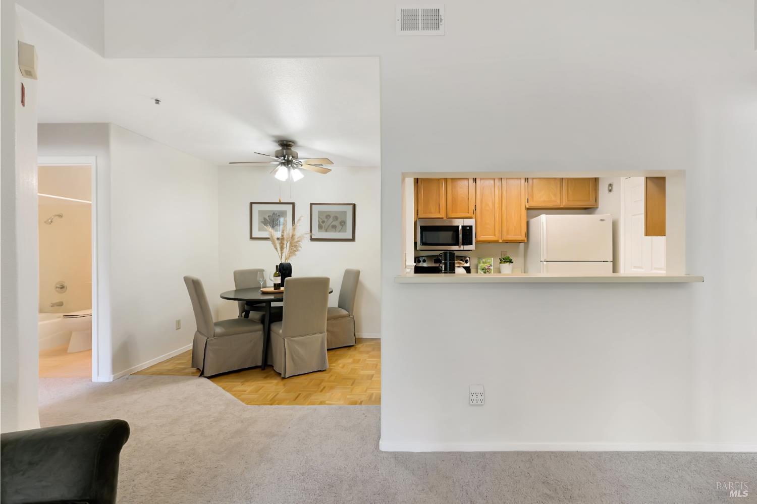 Detail Gallery Image 6 of 32 For 506 Dursey Dr, Pinole,  CA 94564 - 2 Beds | 2 Baths