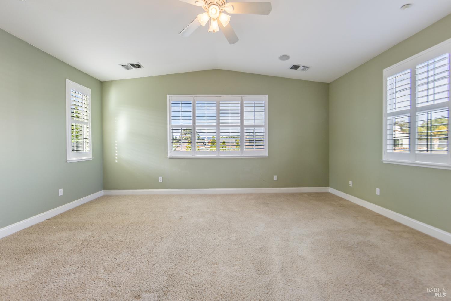 Detail Gallery Image 21 of 32 For 1187 Ingram Dr, Sonoma,  CA 95476 - 3 Beds | 3/1 Baths