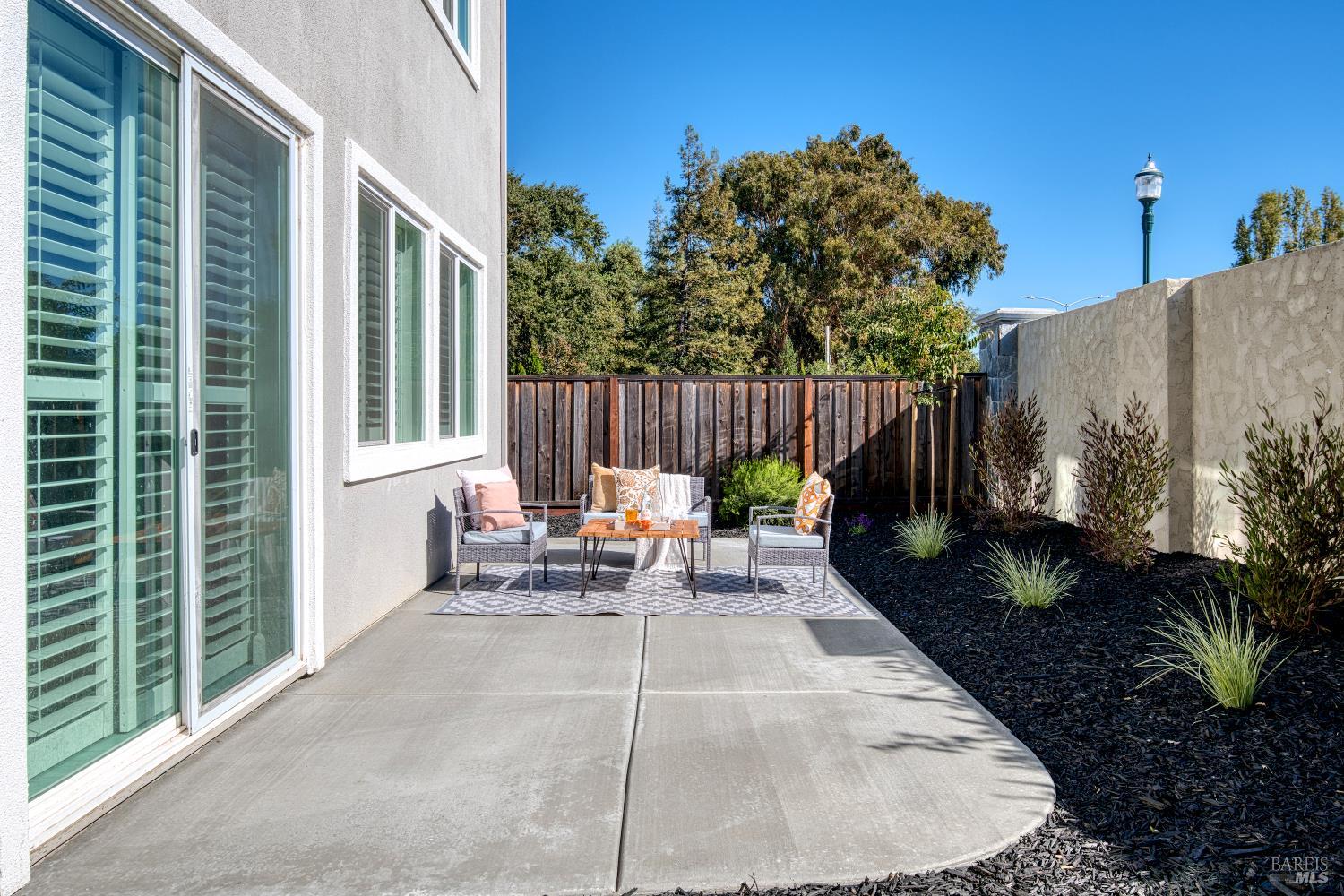 Detail Gallery Image 37 of 41 For 704 Granite Ln, Fairfield,  CA 94534 - 5 Beds | 3 Baths