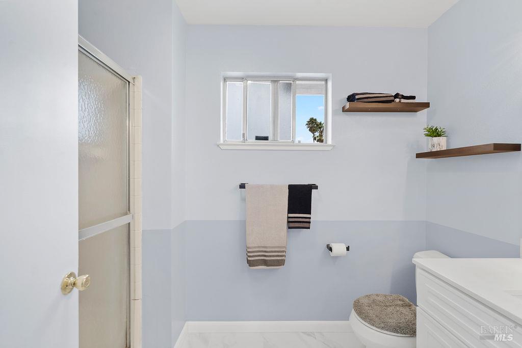 Detail Gallery Image 33 of 49 For 1305 Corcoran Ave, Vallejo,  CA 94589 - 4 Beds | 2/1 Baths