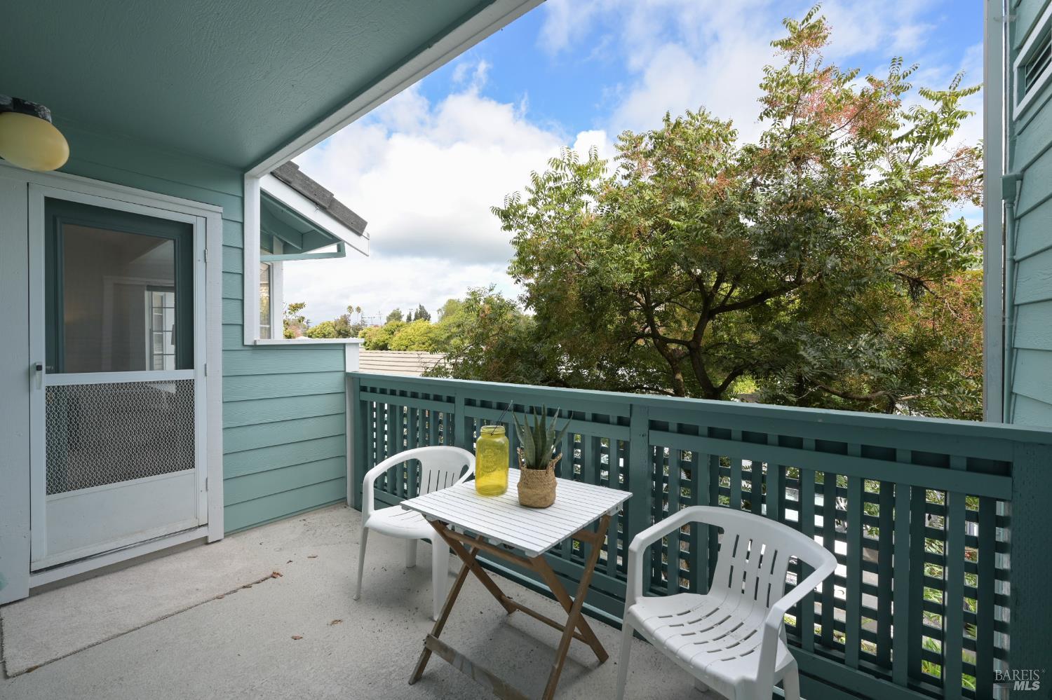 Detail Gallery Image 25 of 32 For 506 Dursey Dr, Pinole,  CA 94564 - 2 Beds | 2 Baths