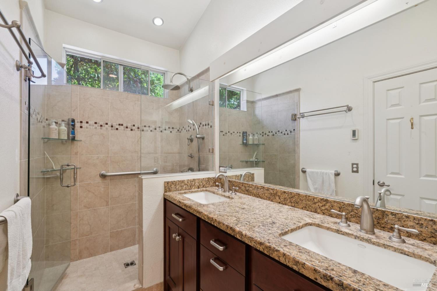 Detail Gallery Image 14 of 29 For 6 Jasmine St, Yountville,  CA 94599 - 3 Beds | 2 Baths