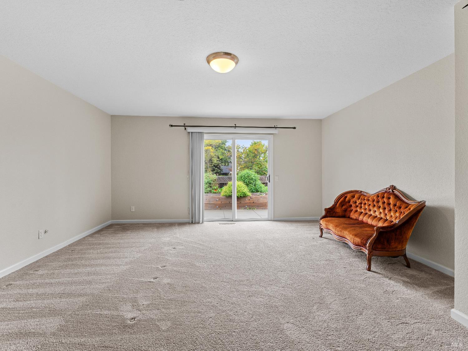 Detail Gallery Image 24 of 43 For 2913 Carissa Ct, Santa Rosa,  CA 95405 - 3 Beds | 2/1 Baths