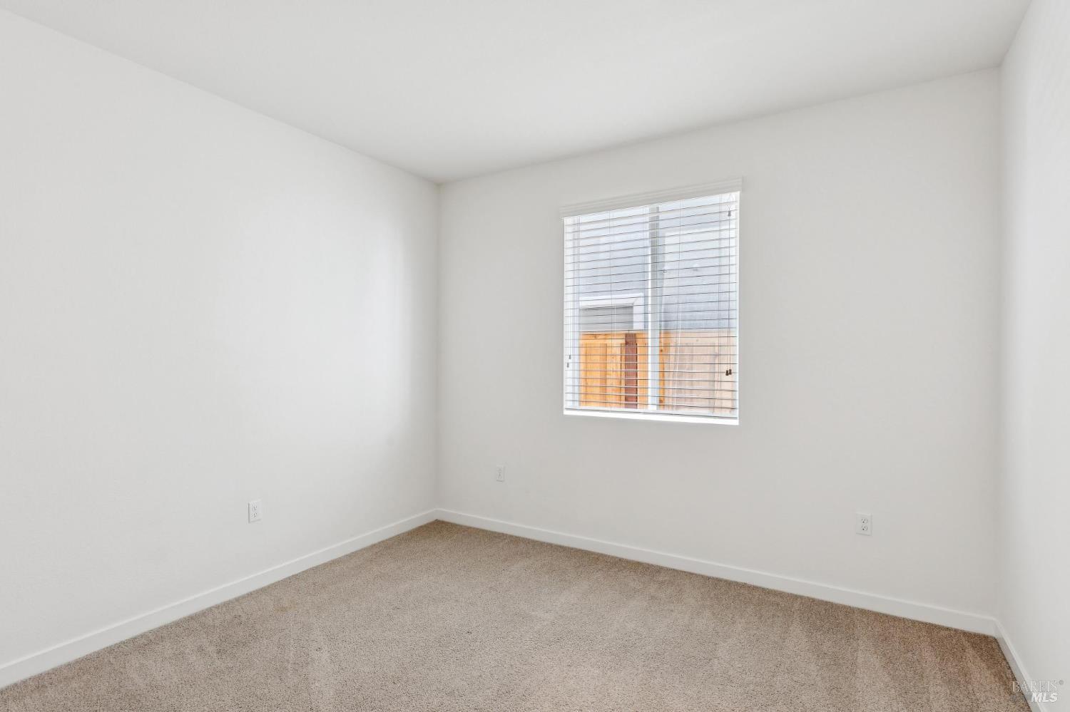 Detail Gallery Image 13 of 41 For 1336 Renewal Ln, Fairfield,  CA 94533 - 4 Beds | 3 Baths