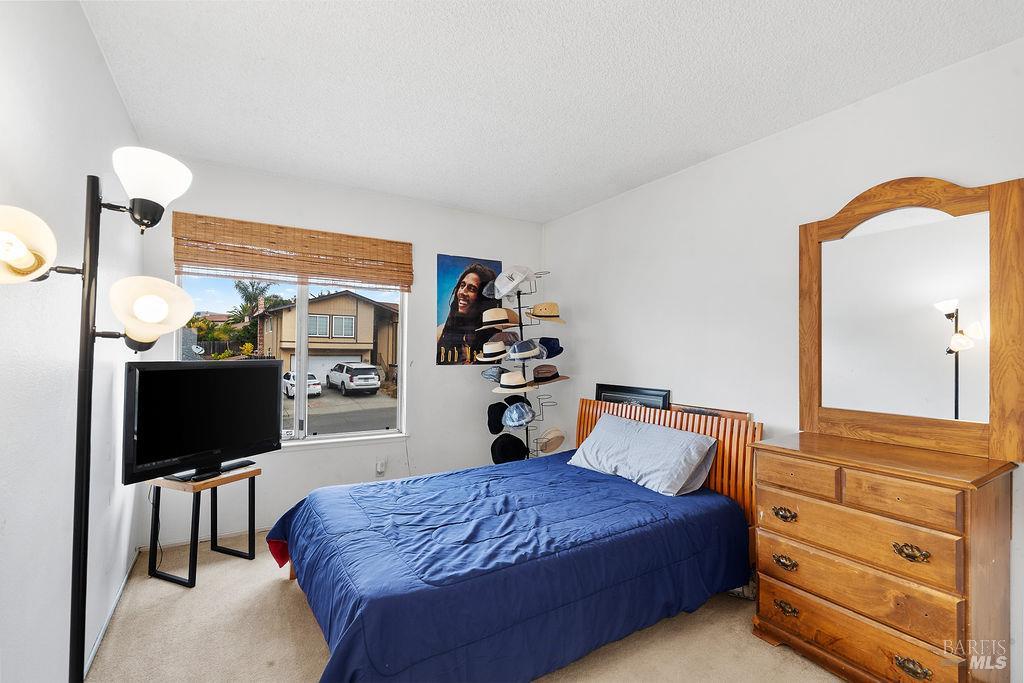 Detail Gallery Image 38 of 49 For 1305 Corcoran Ave, Vallejo,  CA 94589 - 4 Beds | 2/1 Baths