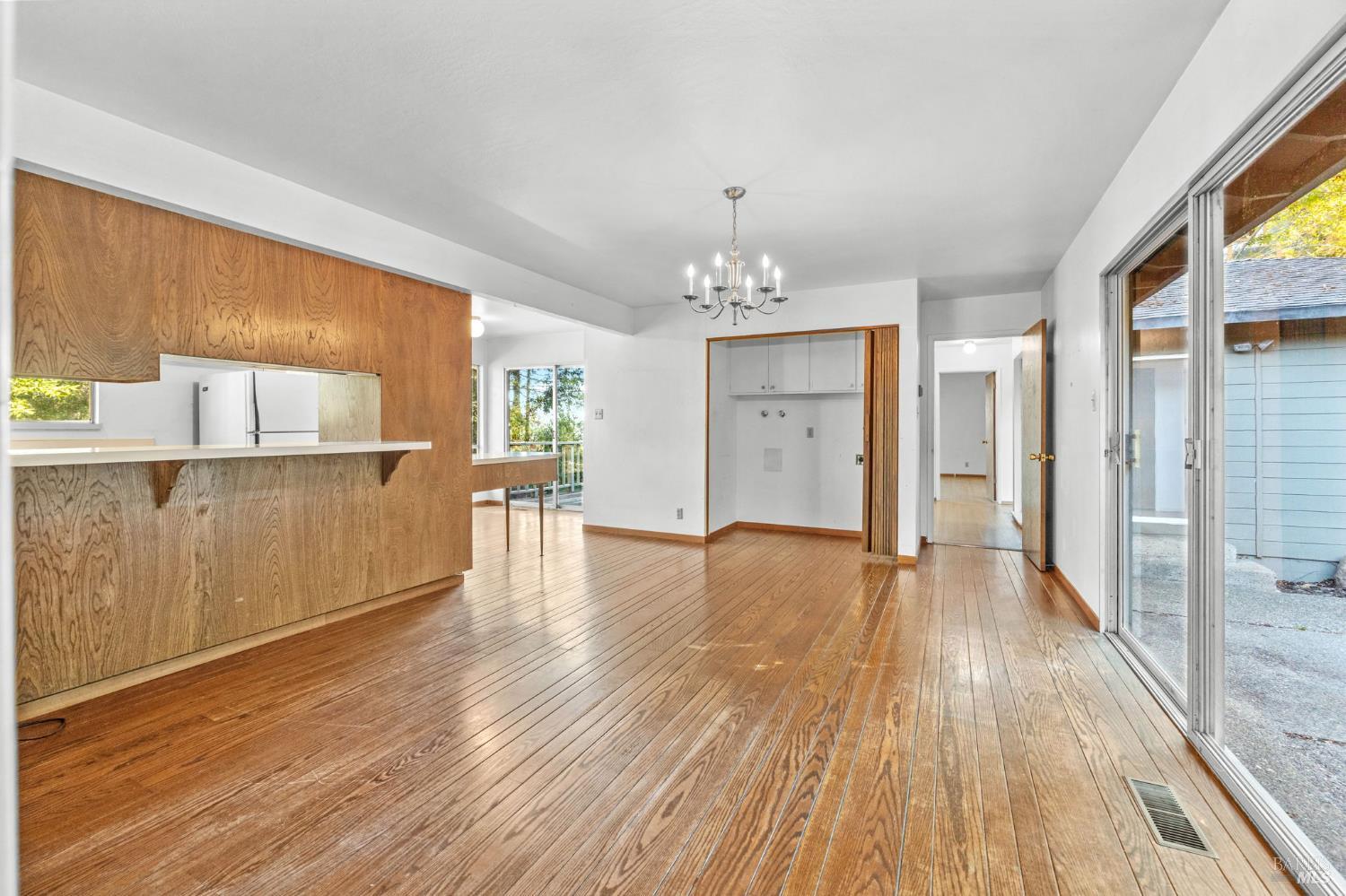 Detail Gallery Image 16 of 47 For 129 Piedmont Ct, Larkspur,  CA 94939 - 3 Beds | 2 Baths