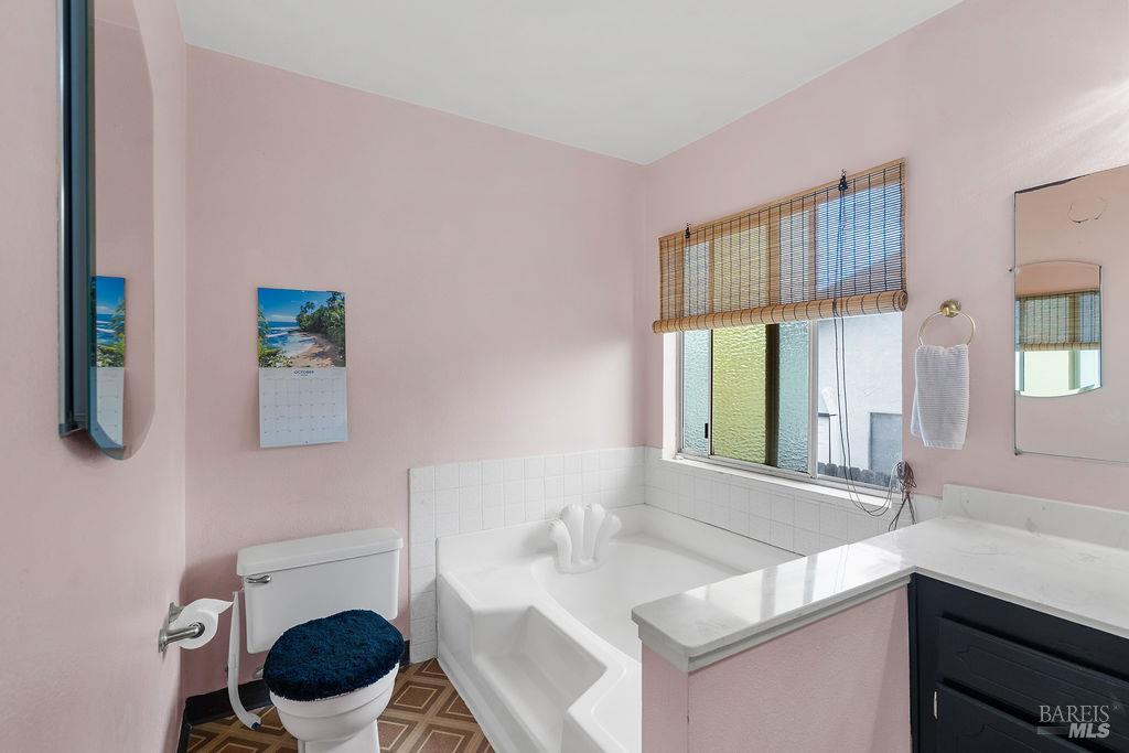 Detail Gallery Image 30 of 49 For 1305 Corcoran Ave, Vallejo,  CA 94589 - 4 Beds | 2/1 Baths