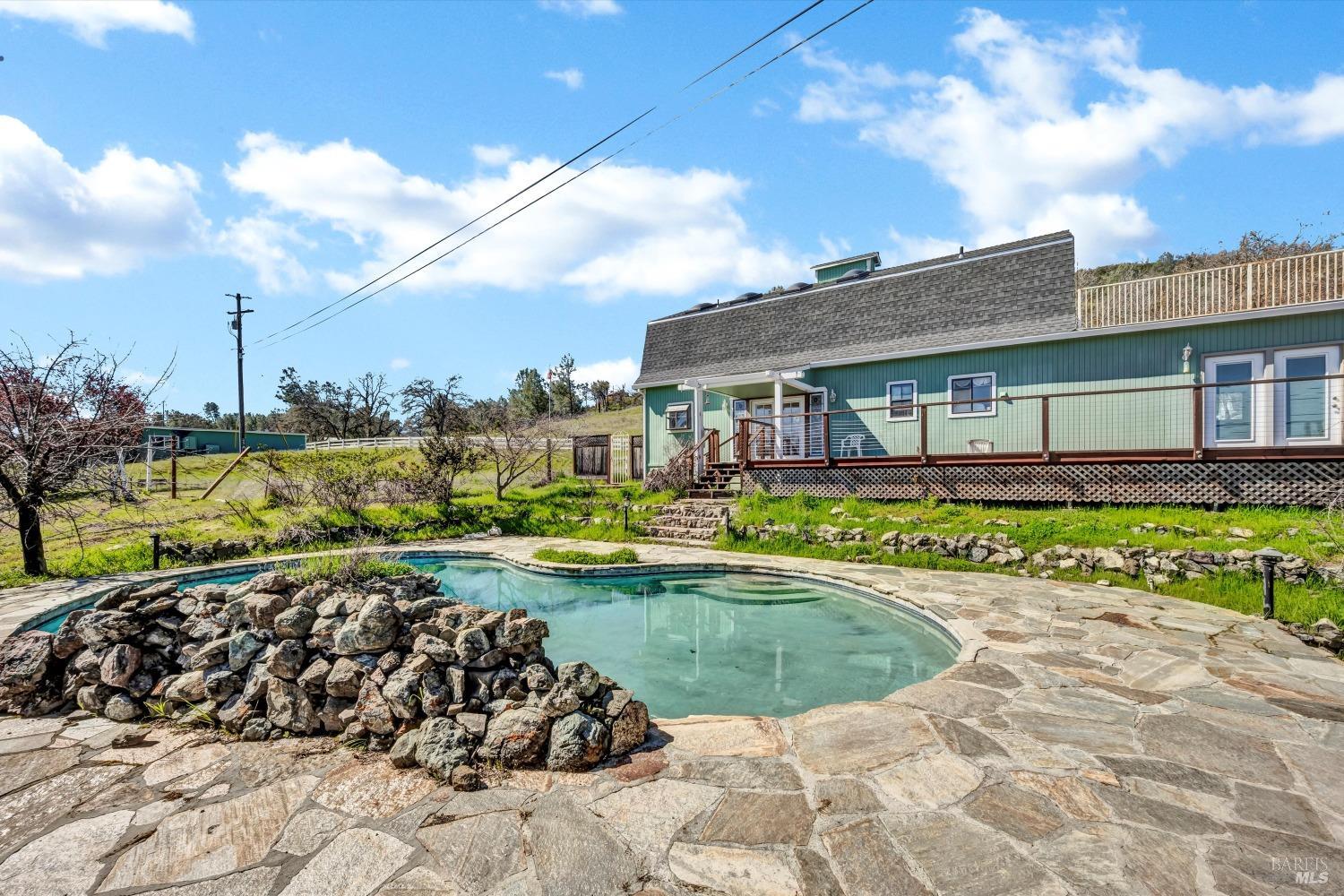 Detail Gallery Image 2 of 43 For 150 Rodello Rd, Lakeport,  CA 95453 - 2 Beds | 2 Baths