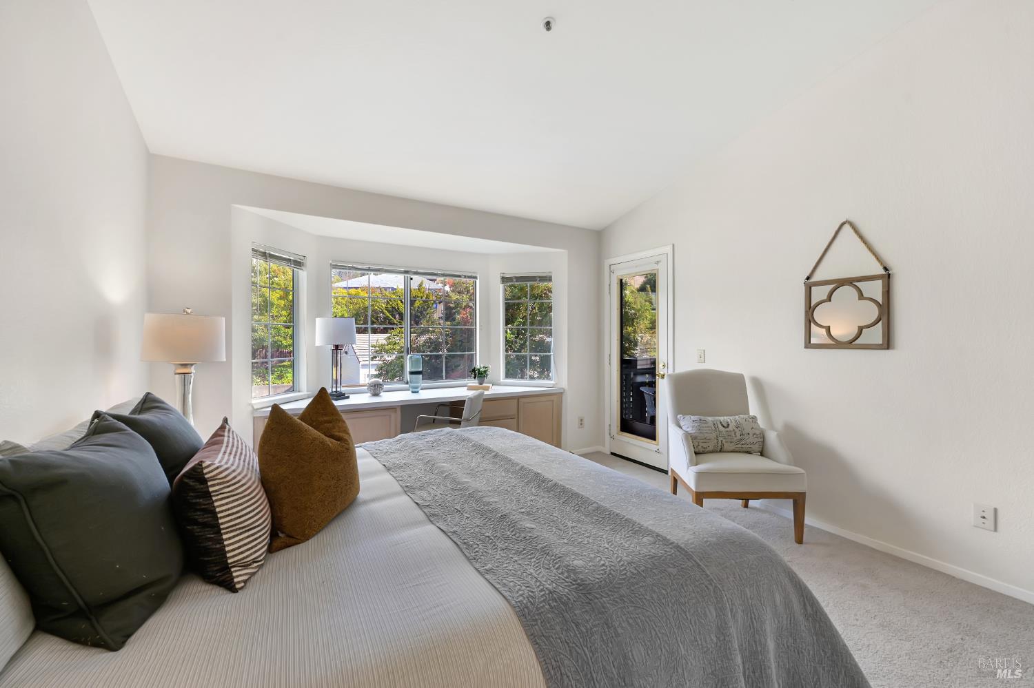 Detail Gallery Image 15 of 32 For 506 Dursey Dr, Pinole,  CA 94564 - 2 Beds | 2 Baths