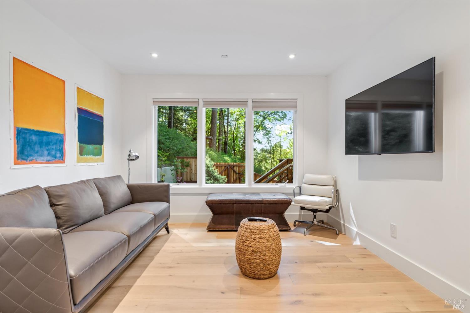 Detail Gallery Image 19 of 40 For 5144 Sharp Rd, Calistoga,  CA 94515 - 3 Beds | 4/1 Baths