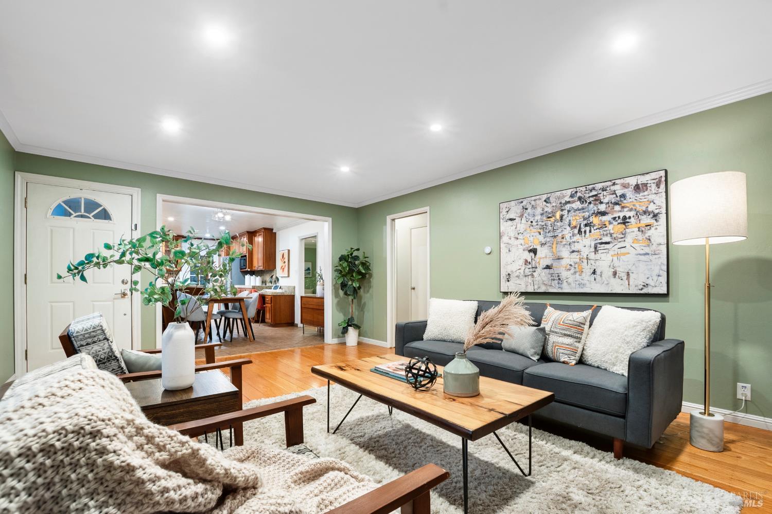 Detail Gallery Image 10 of 38 For 1212 East Ave, Napa,  CA 94559 - 2 Beds | 1 Baths