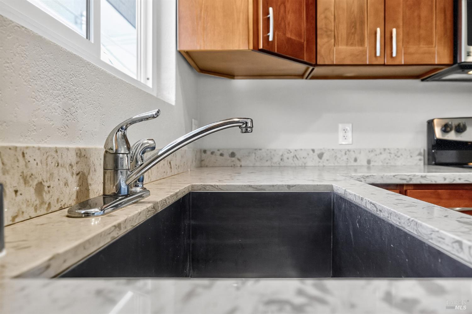 Detail Gallery Image 7 of 43 For 497 Sebastopol Ave, Santa Rosa,  CA 95401 - – Beds | – Baths