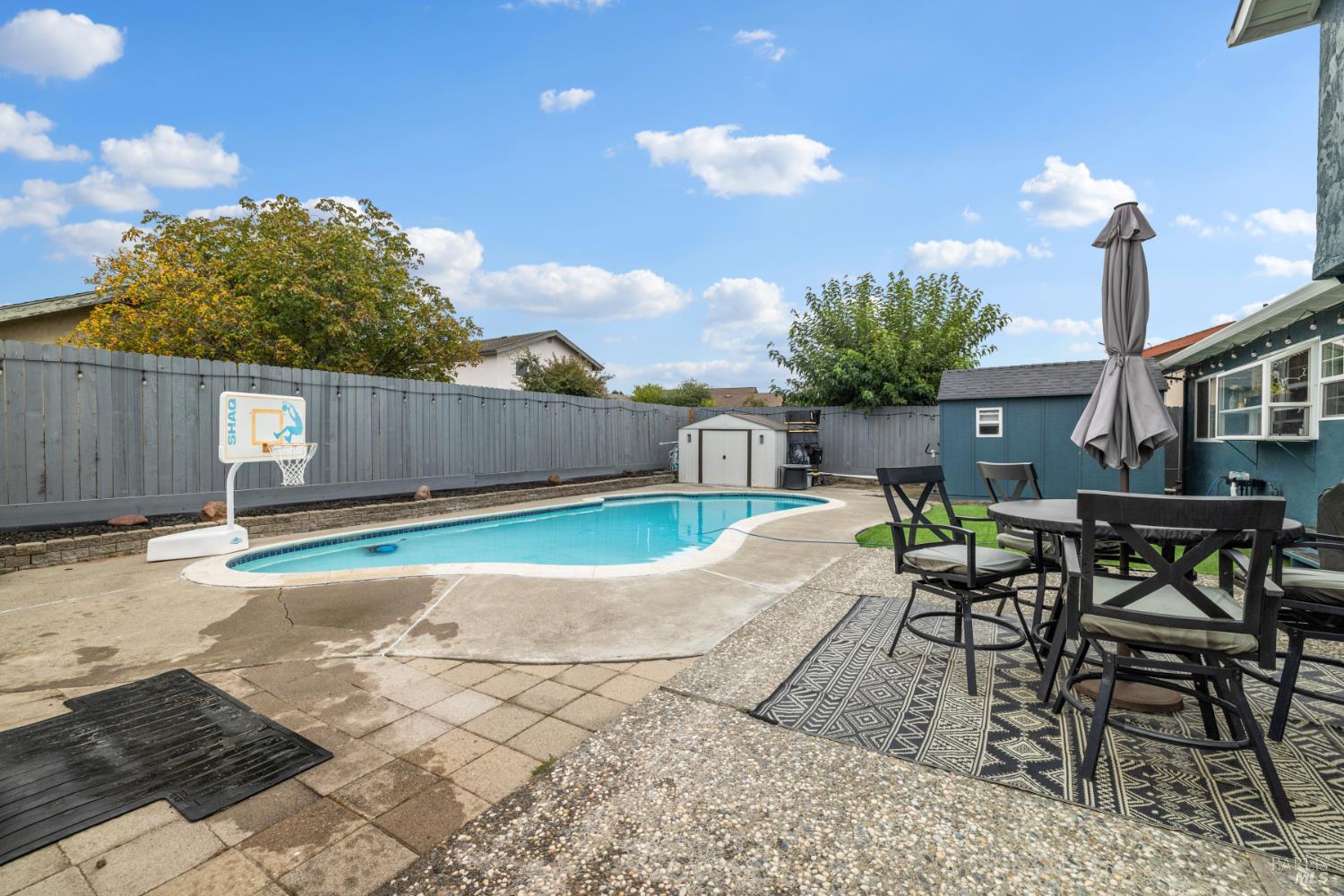 Detail Gallery Image 39 of 48 For 831 Wood Ln, Petaluma,  CA 94954 - 4 Beds | 3 Baths