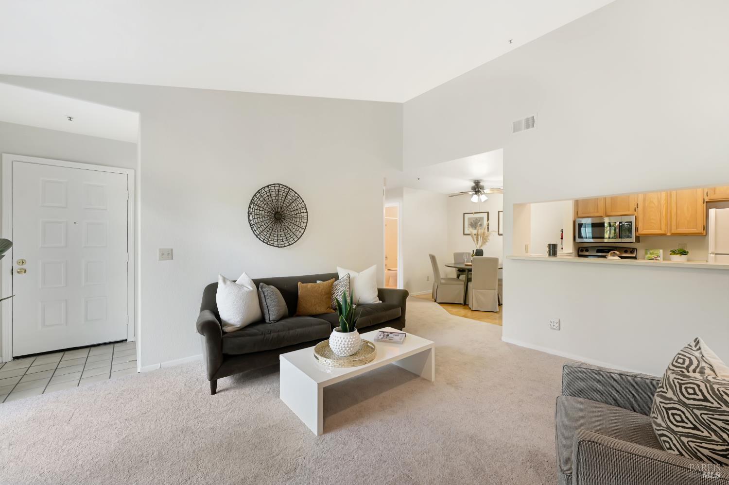 Detail Gallery Image 3 of 32 For 506 Dursey Dr, Pinole,  CA 94564 - 2 Beds | 2 Baths