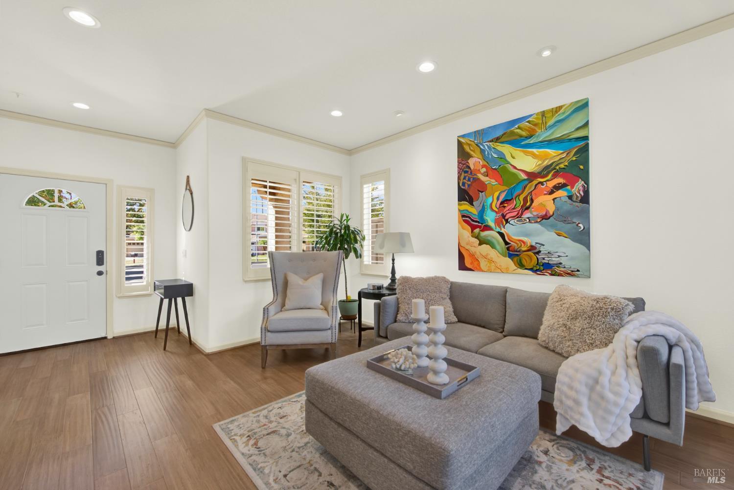 Detail Gallery Image 12 of 43 For 58 Sea Breeze Ct, Napa,  CA 94559 - 4 Beds | 2/1 Baths