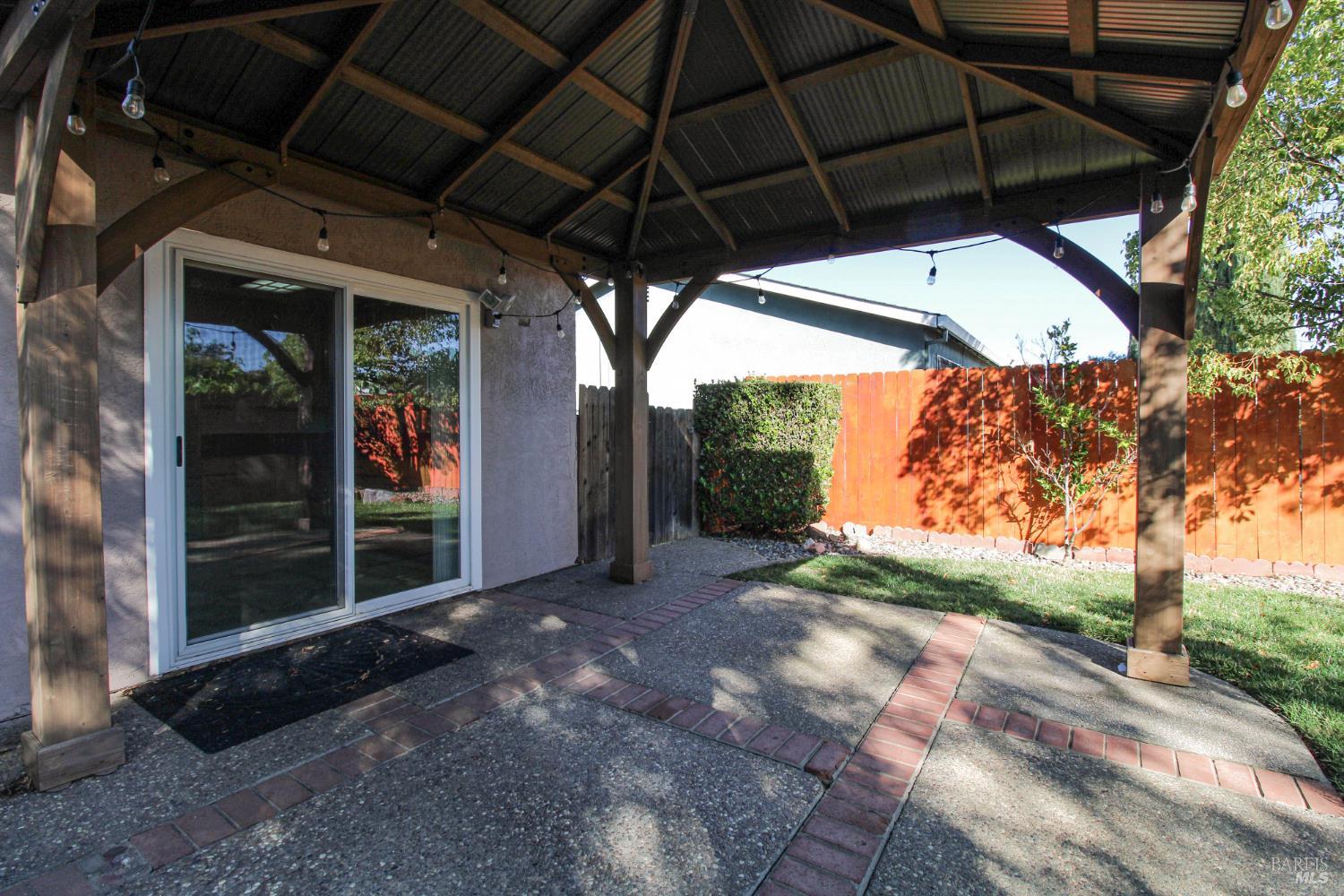 Detail Gallery Image 14 of 21 For 357 Colonial Cir, Vacaville,  CA 95687 - 2 Beds | 1 Baths