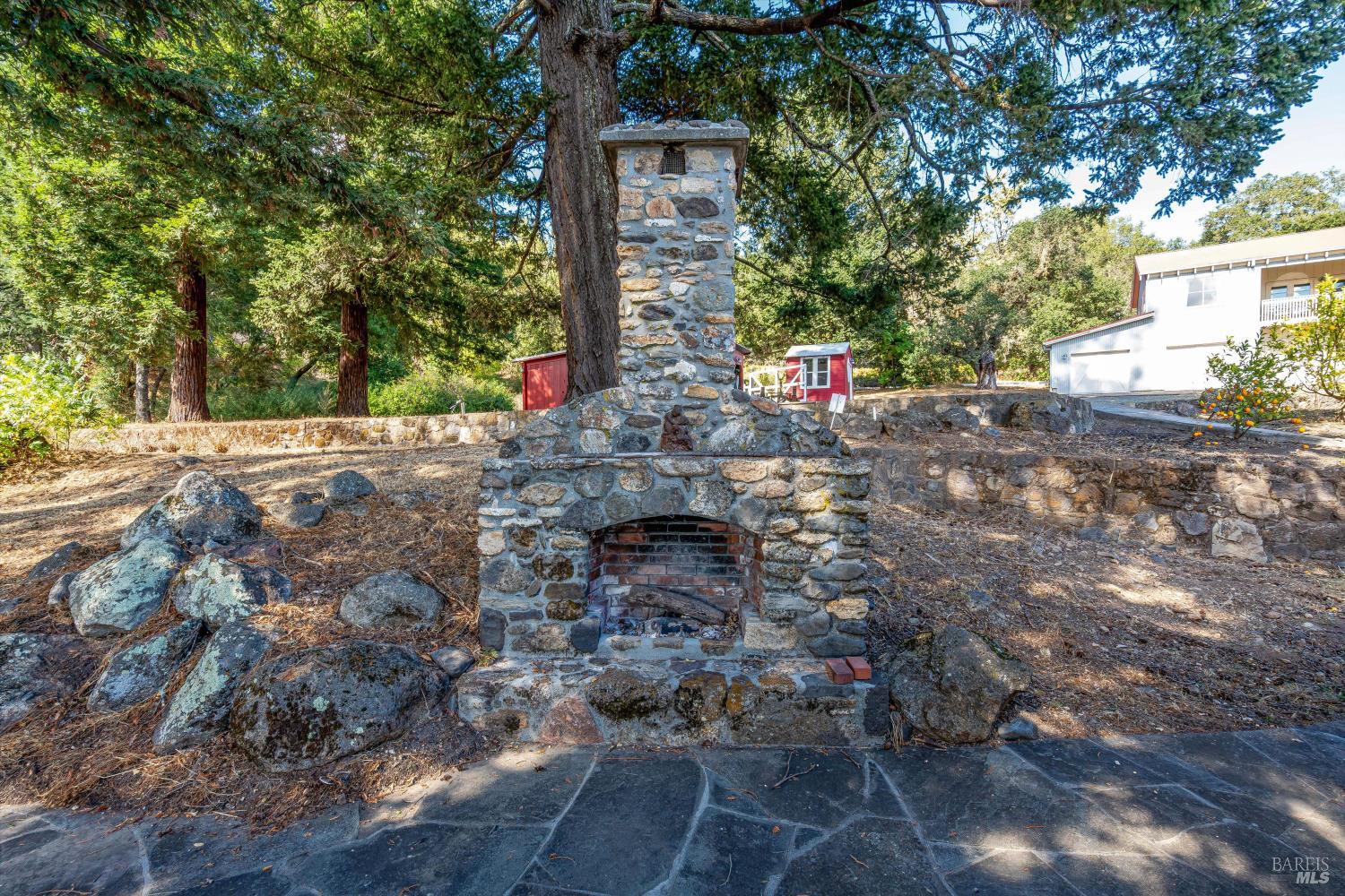 Detail Gallery Image 35 of 42 For 3200 Castle Rd, Sonoma,  CA 95476 - 6 Beds | 4 Baths