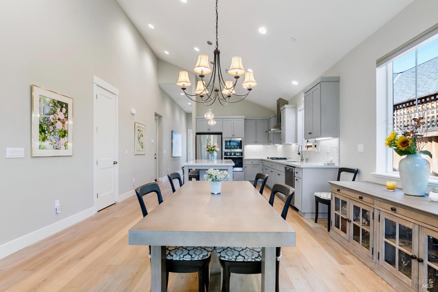 Detail Gallery Image 14 of 41 For 62 Winedale Ln, Napa,  CA 94558 - 3 Beds | 2 Baths