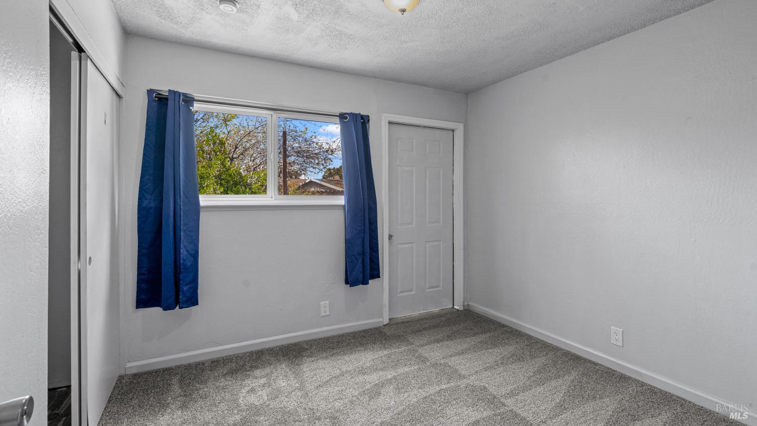 Detail Gallery Image 19 of 37 For 2571 Sunrise Dr, Fairfield,  CA 94533 - 4 Beds | 2 Baths