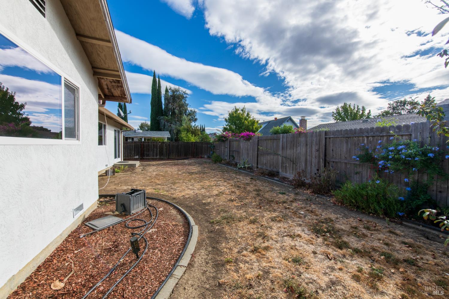 Detail Gallery Image 43 of 44 For 190 Fairview Dr, Vacaville,  CA 95687 - 4 Beds | 2 Baths