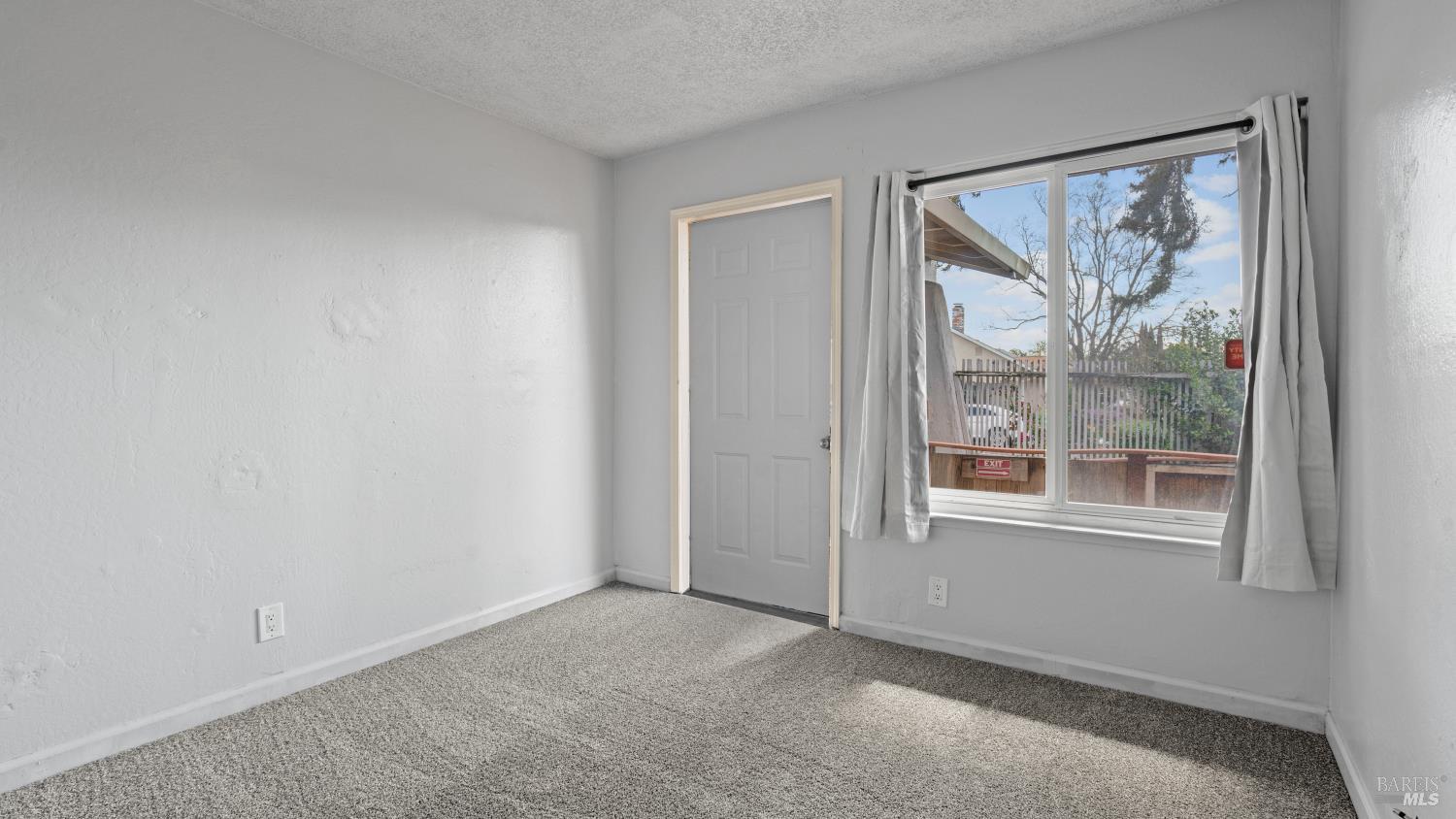 Detail Gallery Image 23 of 37 For 2571 Sunrise Dr, Fairfield,  CA 94533 - 4 Beds | 2 Baths