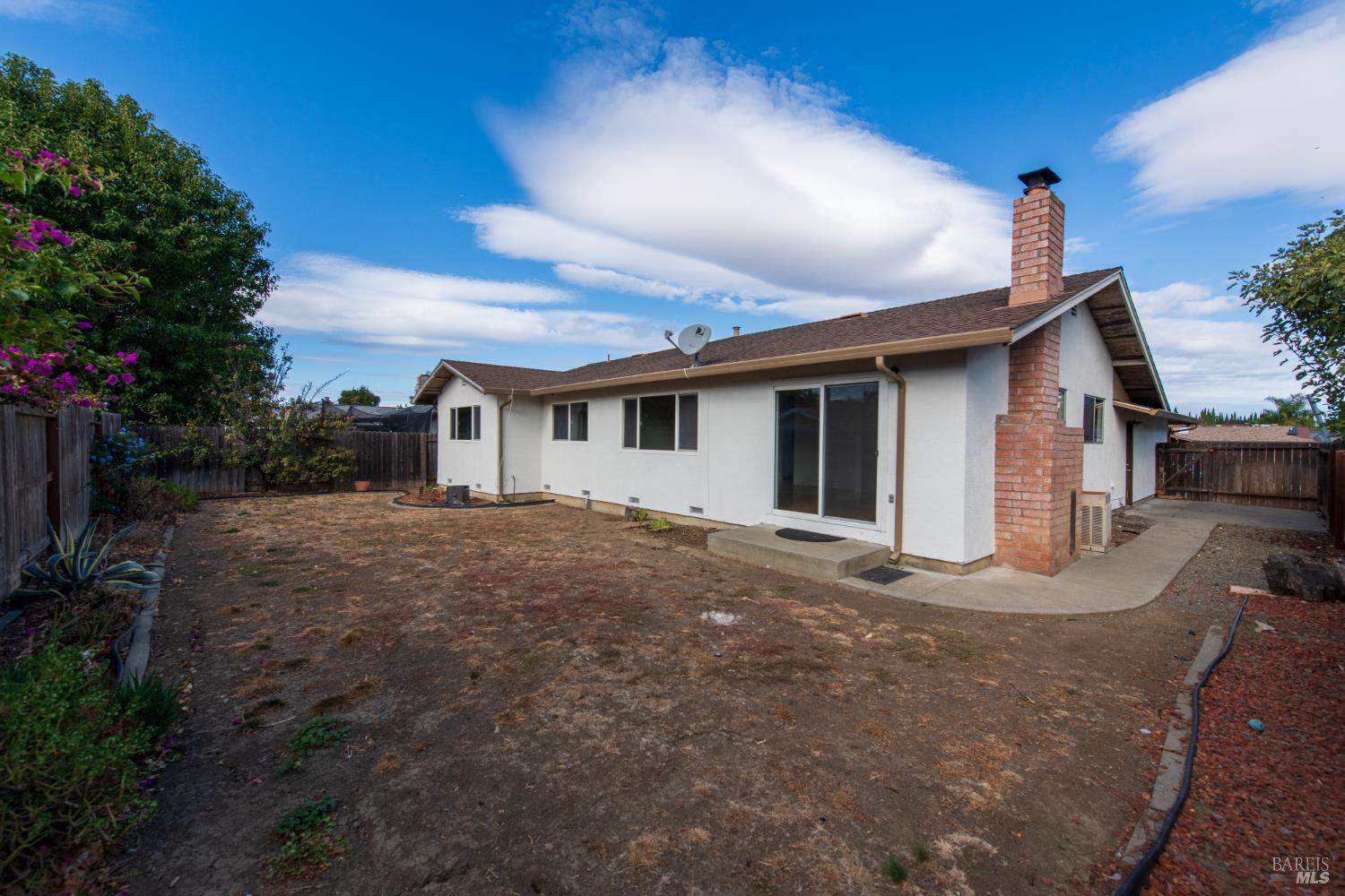 Detail Gallery Image 41 of 44 For 190 Fairview Dr, Vacaville,  CA 95687 - 4 Beds | 2 Baths