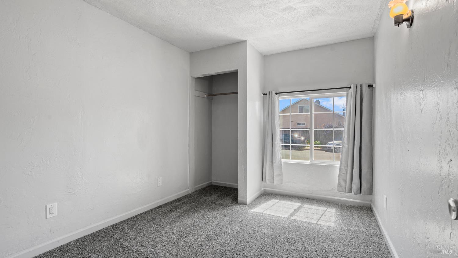 Detail Gallery Image 17 of 37 For 2571 Sunrise Dr, Fairfield,  CA 94533 - 4 Beds | 2 Baths