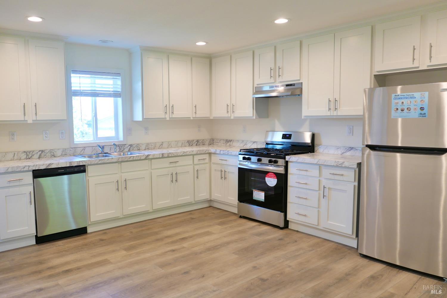 Detail Gallery Image 8 of 20 For 575 S Whipple St, Fort Bragg,  CA 95437 - 3 Beds | 2 Baths