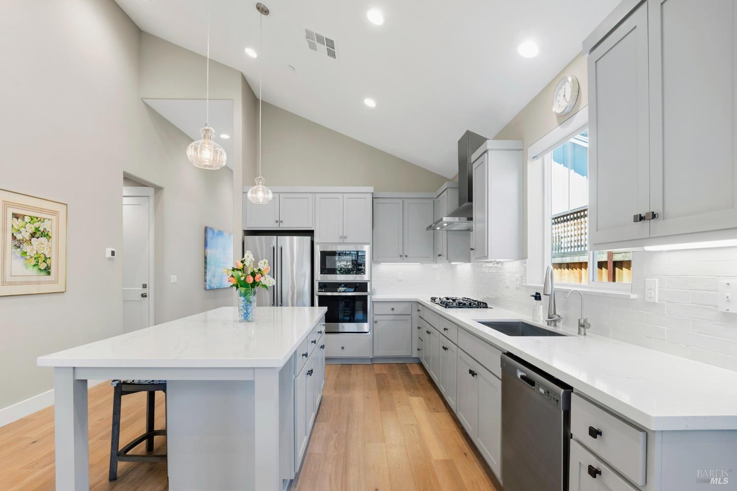 Detail Gallery Image 8 of 41 For 62 Winedale Ln, Napa,  CA 94558 - 3 Beds | 2 Baths