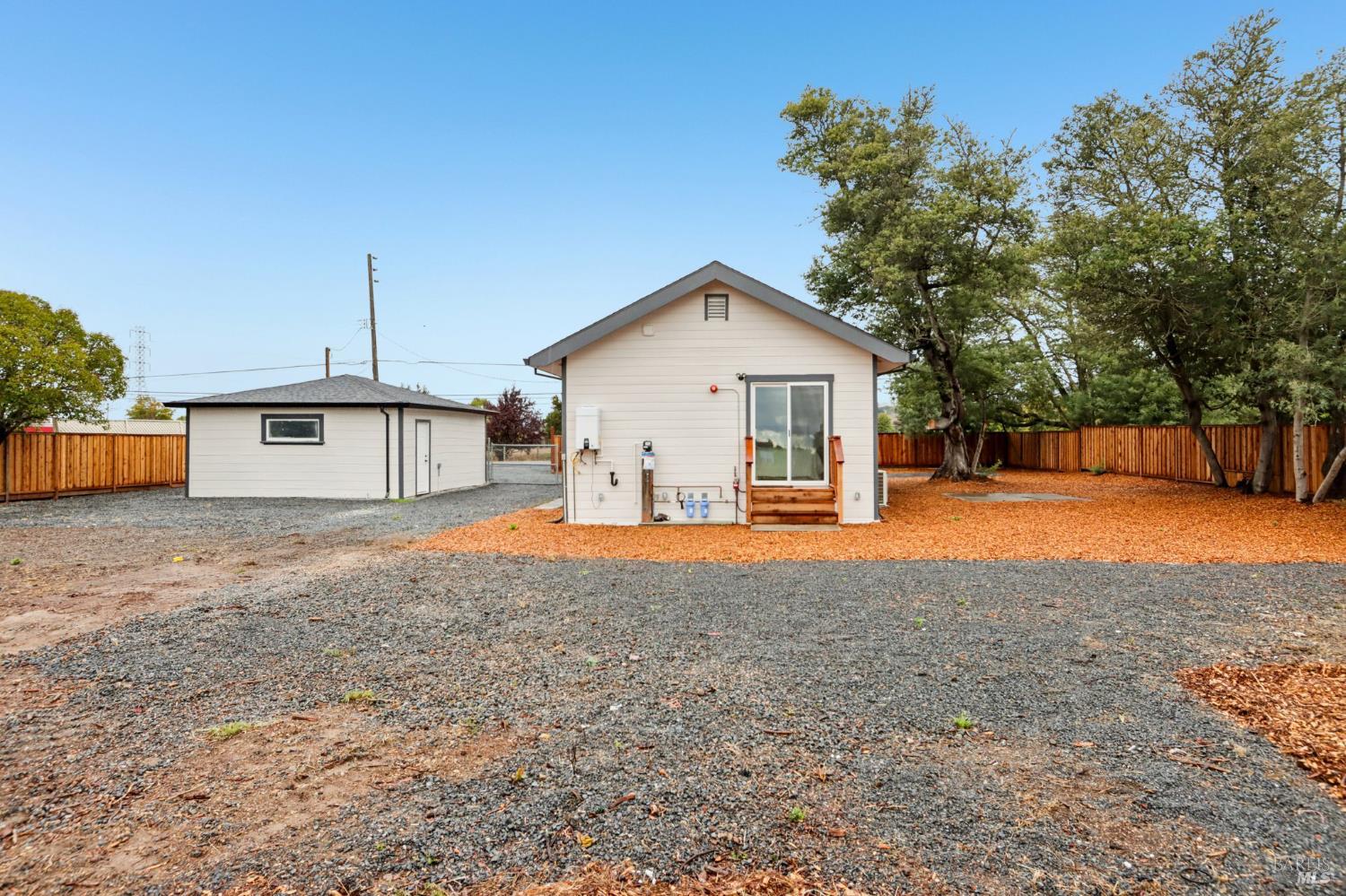 Detail Gallery Image 27 of 31 For 2575 Fremont Dr, Sonoma,  CA 95476 - 2 Beds | 2 Baths