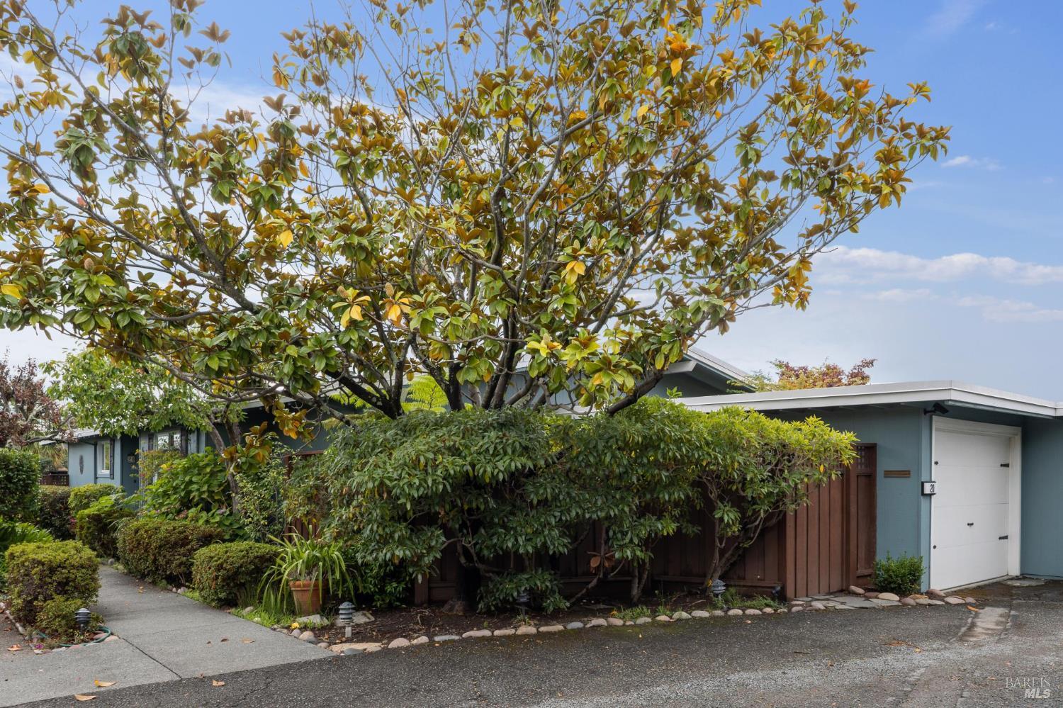 Detail Gallery Image 52 of 52 For 20 Porto Bello Dr, San Rafael,  CA 94901 - 2 Beds | 2 Baths