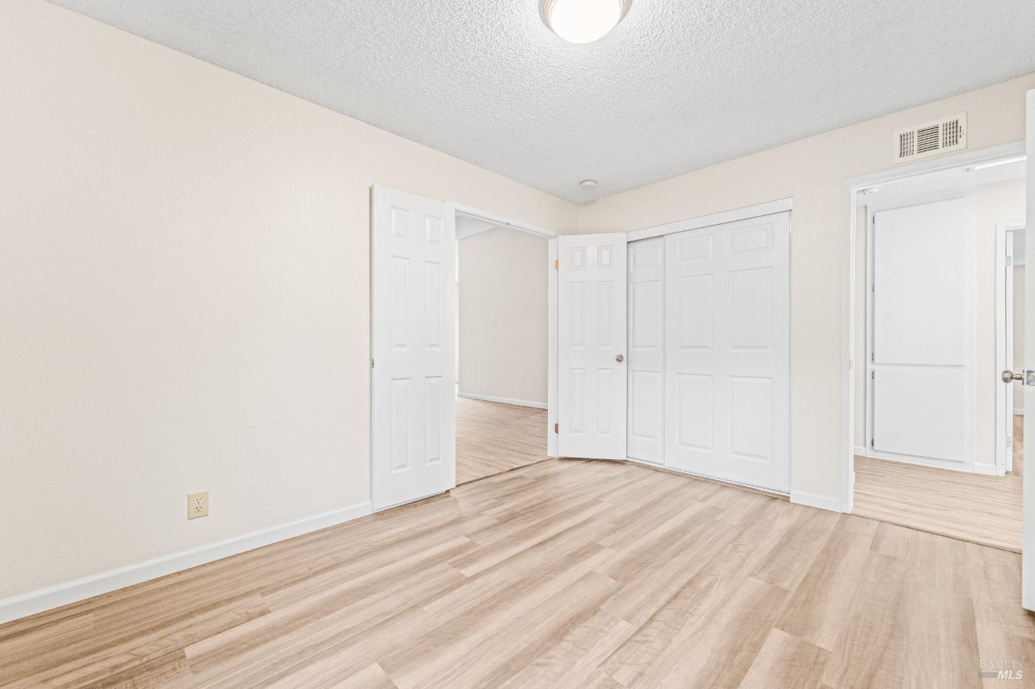 Detail Gallery Image 21 of 39 For 790 Arbor Oaks Dr, Vacaville,  CA 95687 - 4 Beds | 2 Baths